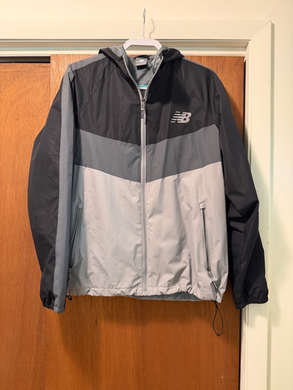 New Balance Black & Gray Men's Hooded Windbreaker
